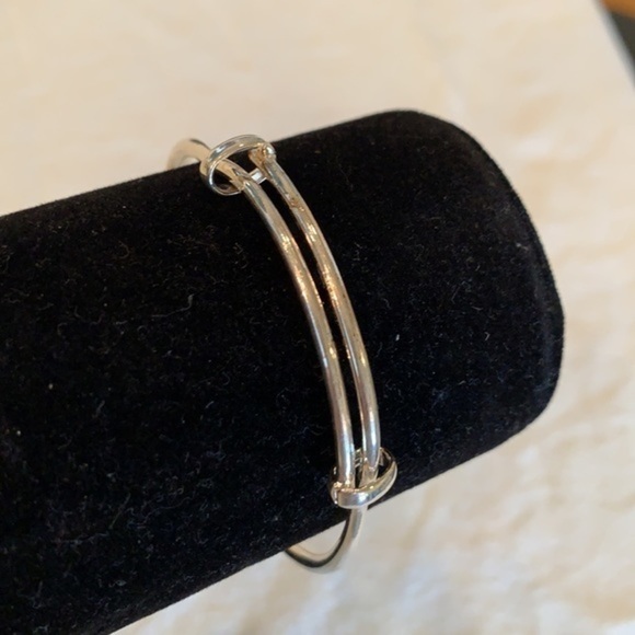 💐5/25 silver tone simple minimalist size small bracelet bangle - Picture 1 of 9